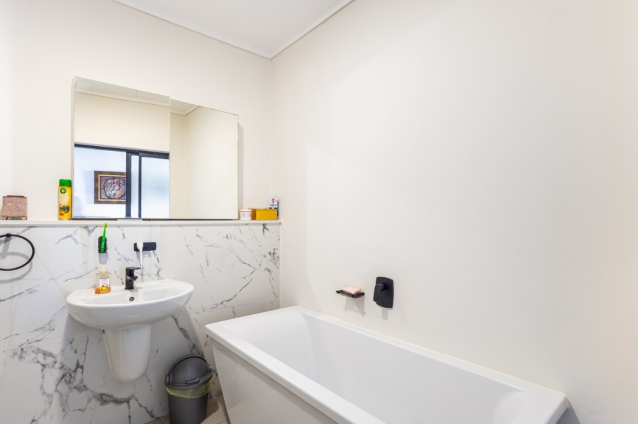 3 Bedroom Property for Sale in The Huntsman Western Cape